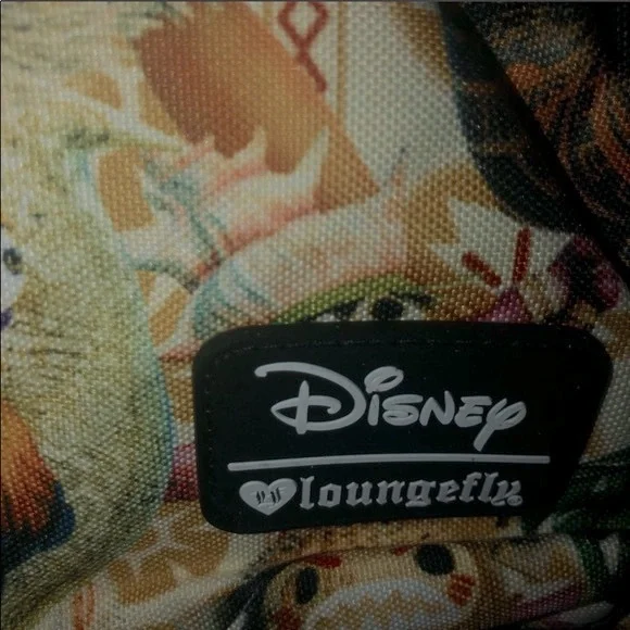 EXTREMELY RARE‼️ Loungefly Disney Moana Backpack with  display picture 3